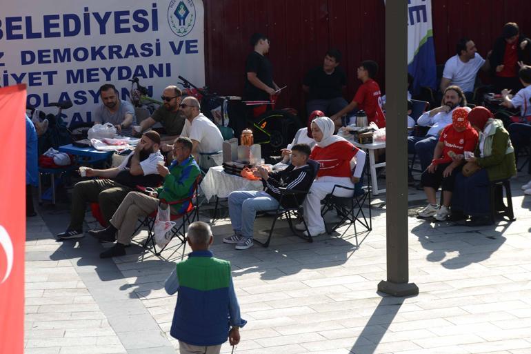 Dev ekranlarda milli buluşma