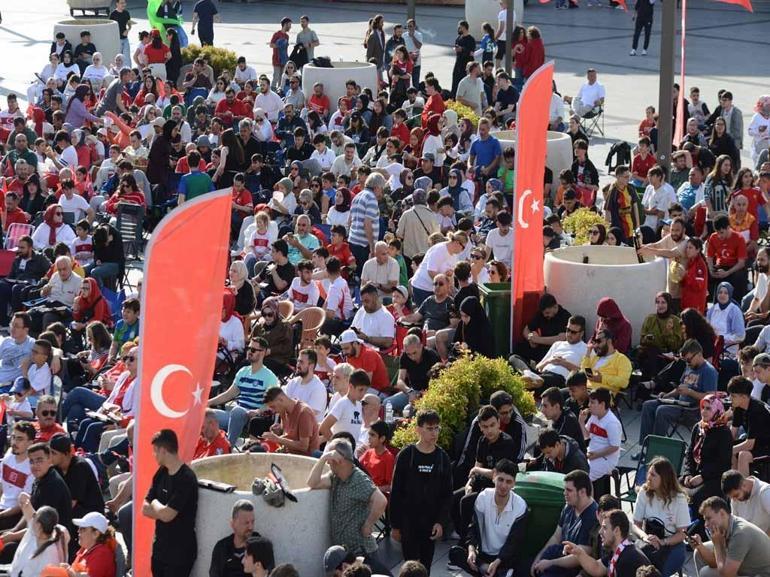 Dev ekranlarda milli buluşma