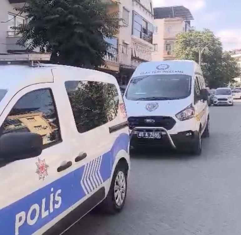 Tartıştığı boşanma aşamasındaki eşini öldürdü, kızını yaraladı
