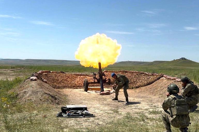 Komandodan ağır silah atış eğitimi