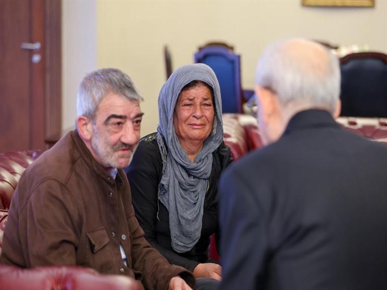 Kılıçdaroğlu, mağdur aileyi makamında kabul etti