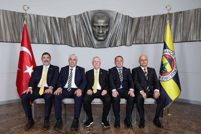 Fenerbahçede yönetim kurulu görev dağılımı yapıldı