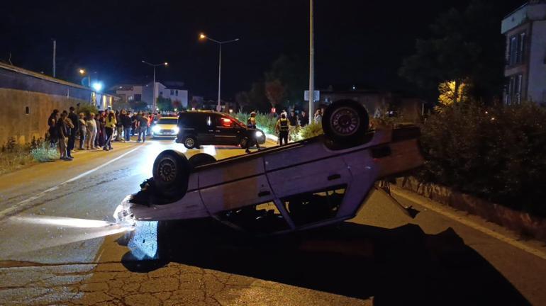Bursada takla atan otomobil sürücüsü için esnaf seferber oldu; kaza anı kamerada
