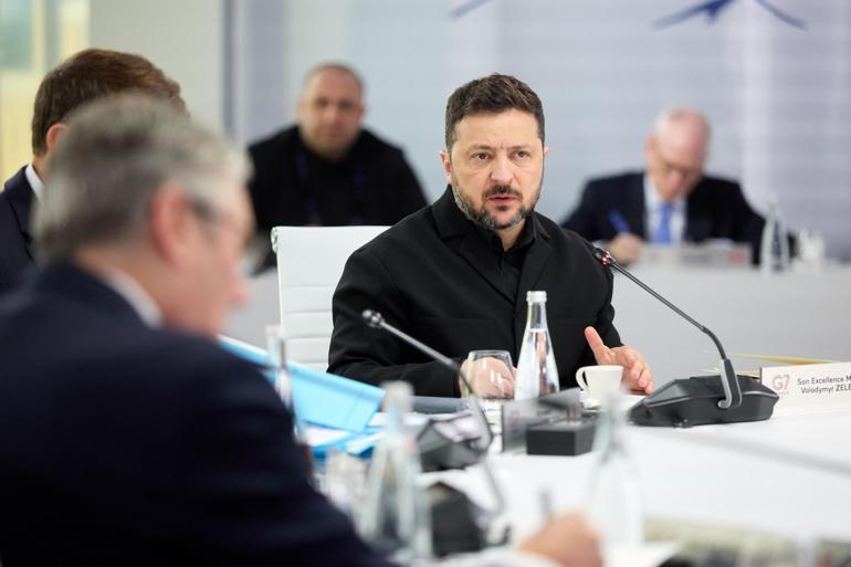 Zelenskiy, Trump ve Macron ile bir araya geldi