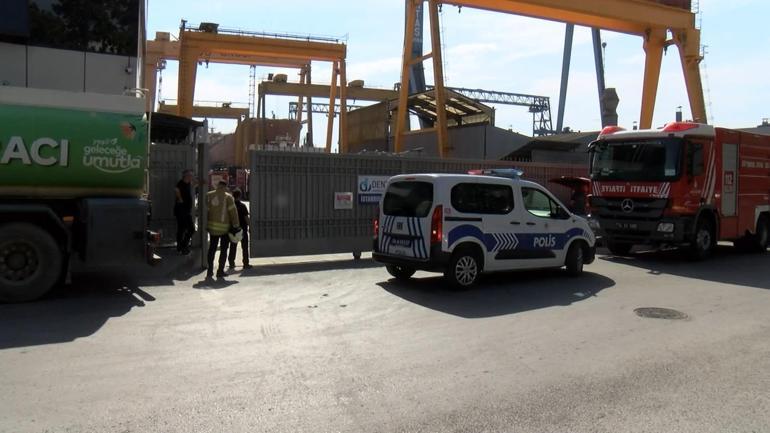 Tuzlada tersanedeki gemide çıkan yangın söndürüldü