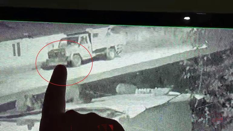 Çocuklar oynarken hareket eden kamyonet ile ev arasında sıkışan Ayaz öldü; o anlar kamerada