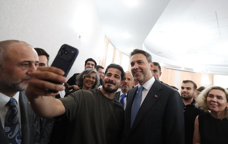 Bakan Bayraktar: Türkiye En Güvenli Teknolojiye Sahip Olmak İstiyor