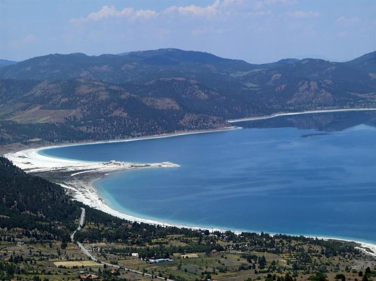Salda Gölünde 600 binin üzerine turisti almayacağız