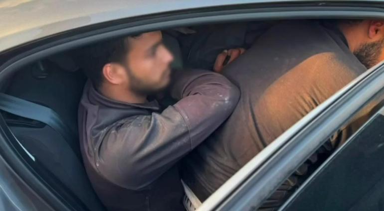 Hatay’da 24 kaçak göçmen yakalandı, 2 organizatör tutuklandı