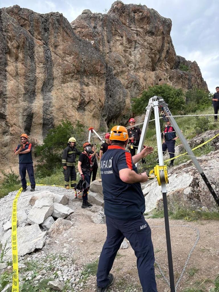 Kaçak kazı yapan 2 kişinin cansız bedeni kazdıkları kuyuda bulundu
