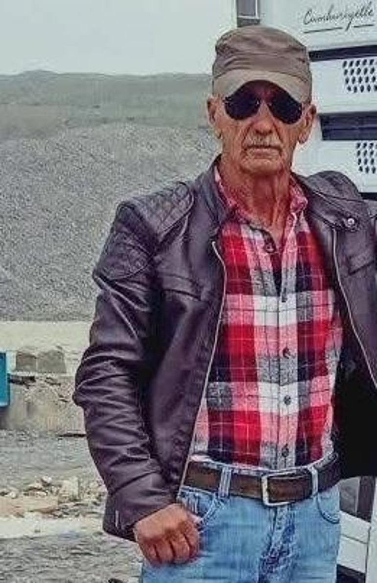 Manisa’da üç aracın karıştığı zincirleme kaza: 2 ölü, 4 yaralı