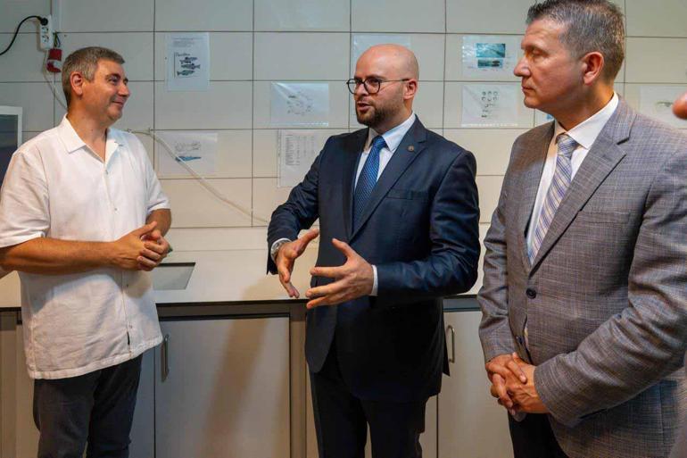Ali Eriş Zebra Balığı Yetiştirme ve Araştırma Laboratuvarı açıldı