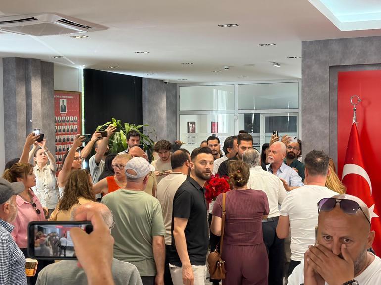 CHP İzmir İl Başkanlığında gerginlik