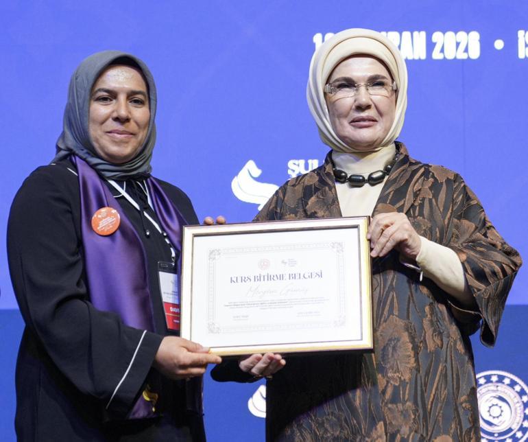 Emine Erdoğandan Deprem Bölgesi Şule Yüksel Şenler Eğitim ve Meslek Atölyeleri programına ilişkin paylaşım