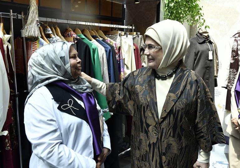 Emine Erdoğandan Deprem Bölgesi Şule Yüksel Şenler Eğitim ve Meslek Atölyeleri programına ilişkin paylaşım