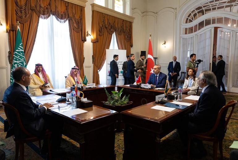 Bakan Fidan, Türkiye-Mısır-Pakistan-Suudi Arabistan Dışişleri Bakanları Dördüncü Toplantısına katıldı