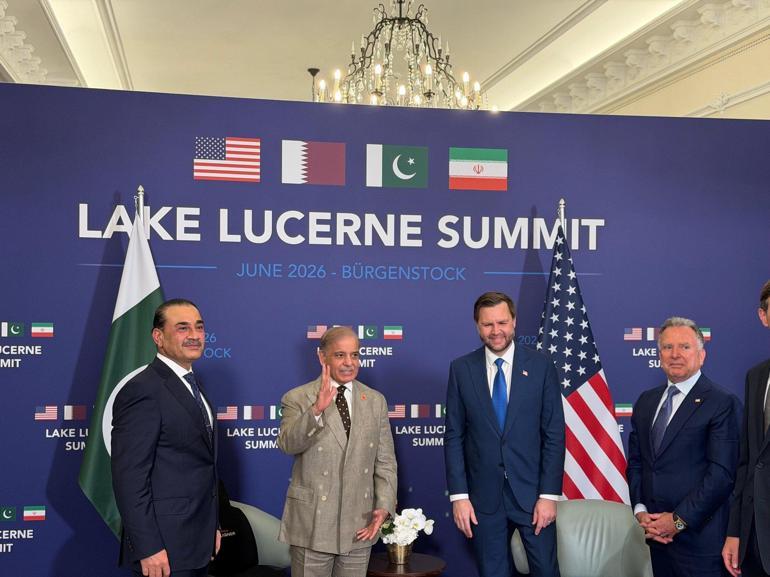 Pakistan Başbakanı Şerif, ABD Başkan Yardımcısı Vance ile bir araya geldi