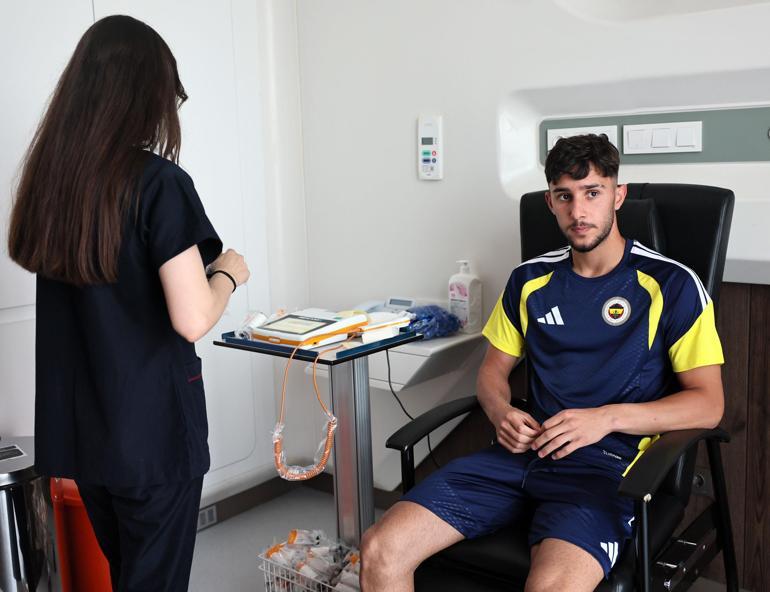 Fenerbahçe’de sağlık kontrolleri başladı