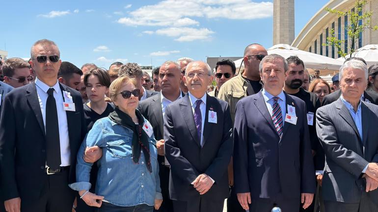 Kemal Kılıçdaroğlu, cenaze törenine katıldı