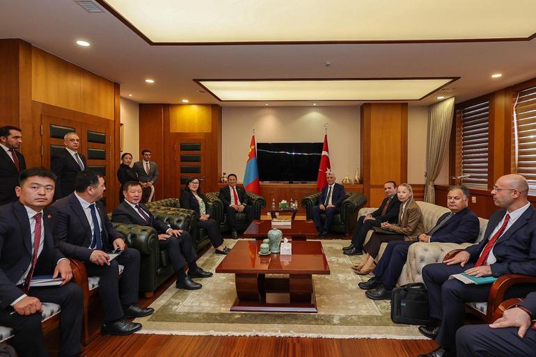 Bakan Bolat, Moğolistan Başbakan Yardımcısı Nyamtaishir ile görüştü