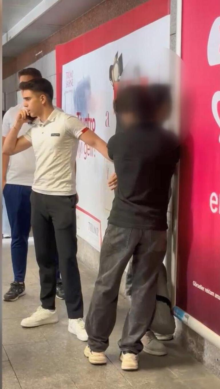 Şişli’de metrobüs istasyonunda gizlice kadın fotoğrafı çeken şüpheliye vatandaş müdahale etti