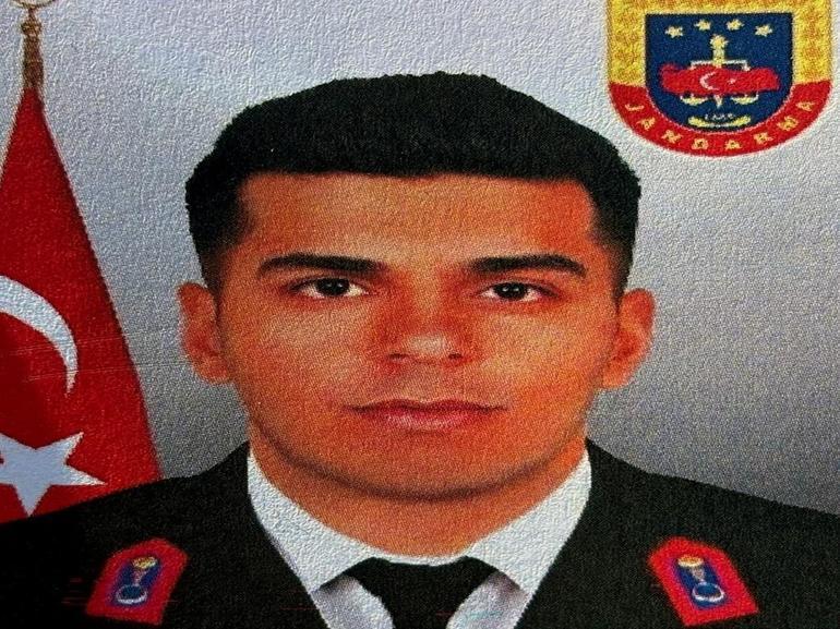 Kazada şehit olan uzman çavuş, son yolculuğuna uğurlandı