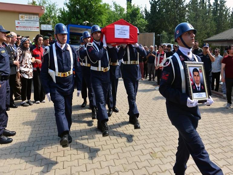 Kazada şehit olan uzman çavuş, son yolculuğuna uğurlandı