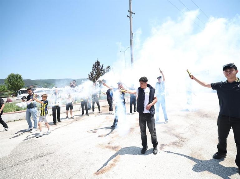 Fenerbahçe’ye Düzce’de coşkulu karşılama