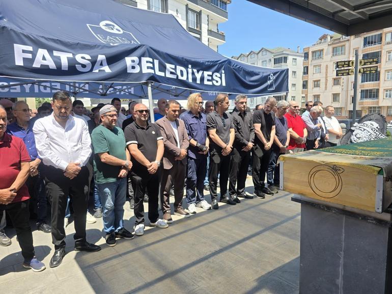 Soner Arıcanın annesi son yolculuğuna uğurlandı
