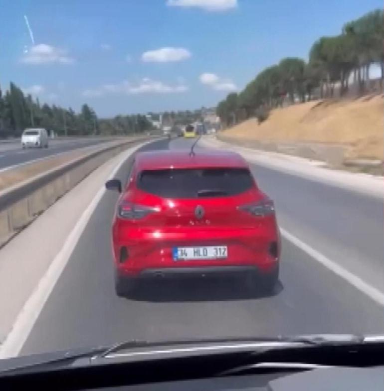 Silivride ambulansa yol vermeyen sürücü kamerada