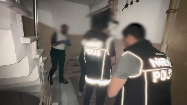 Arnavutköy ve Zeytinburnunda operasyon: 198 kilogram uyuşturucu ele geçirildi; 5 gözaltı