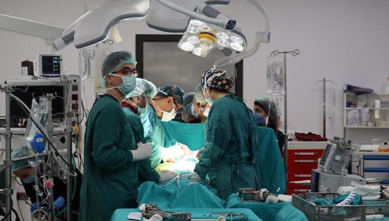 ABDden Türkiyeye tedavi için geldi, Bursa Şehir Hastanesinde sağlığına kavuştu