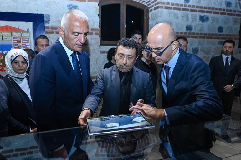 Bakan Ersoy, ‘Gökküre’ sergisinin açılışını gerçekleştirdi