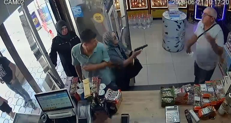 Boşanma aşamasındaki kocasını vurmak istediği tabanca tutukluluk yaptı; o anlar kamerada