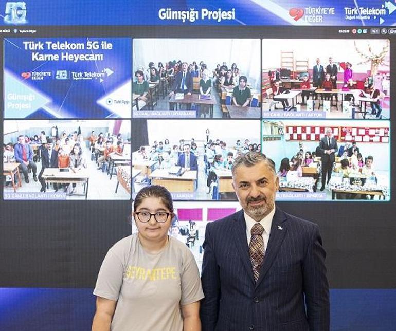 5G ile karne heyecanı 7 ilde eş zamanlı yaşandı