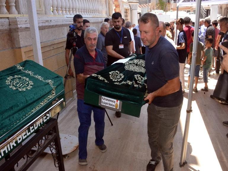 Yangında ölen engelli 3 kardeş toprağa verildi