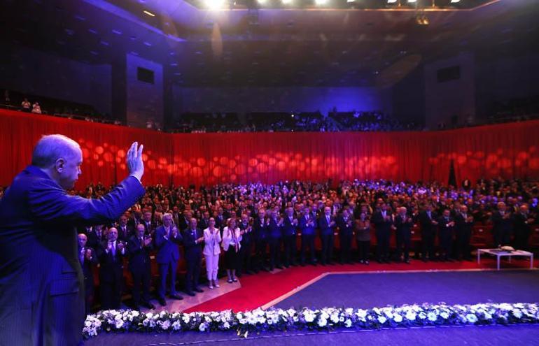 Cumhurbaşkanı Erdoğan: 1 yılda yaptığımız ihracatı artık 1 ayda yapıyoruz