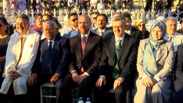İbn Haldun Üniversitesi 8inci mezunlarını uğurladı