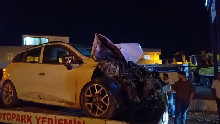 Bursada servis midibüsü ile otomobil çarpıştı: 6 yaralı