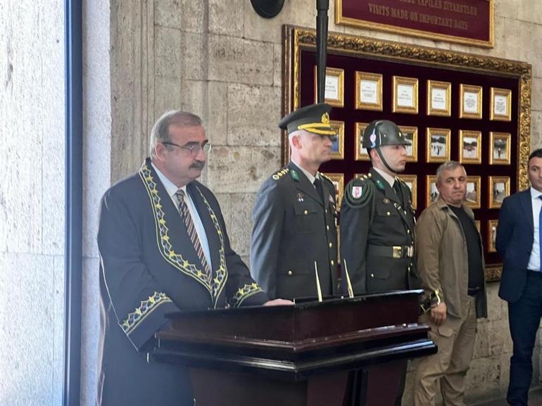 Uyuşmazlık Mahkemesi üyelerinden Anıtkabire ziyaret