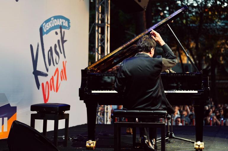 Fazıl Say, Klasik Pazar konserleri kapsamında Üsküdar’da sahne aldı