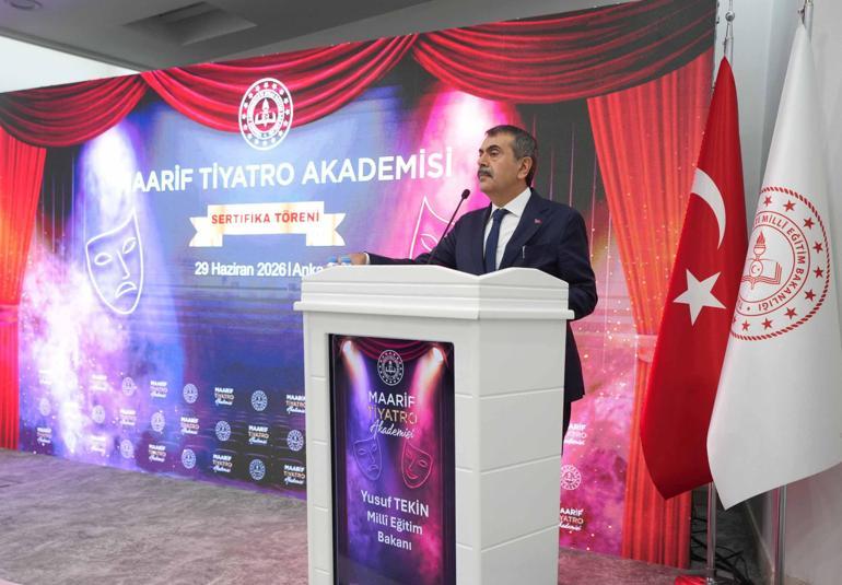 Öğretmenlere tiyatro eğitimi