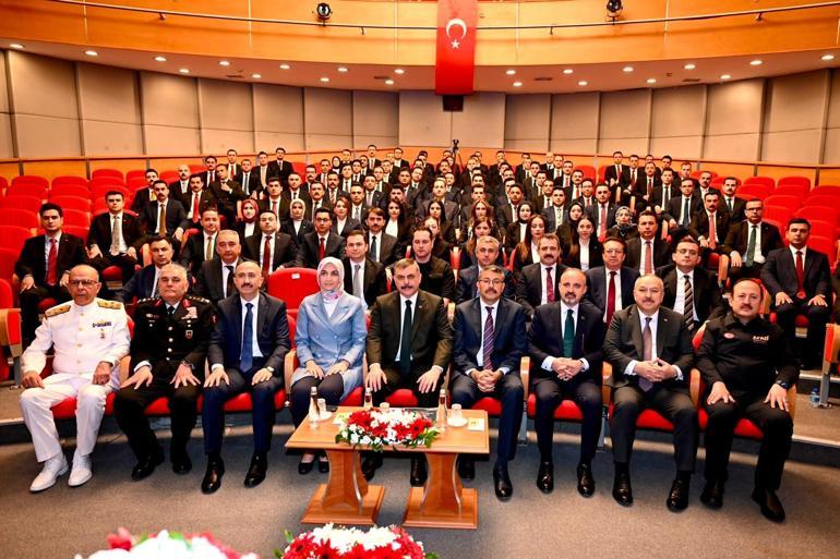 Bakan Çiftçi, kaymakam adaylarıyla bir araya geldi