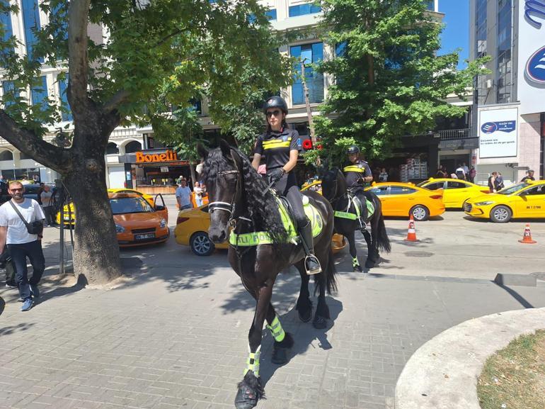 NATO Zirvesi öncesi Ankarada atlı polislerden devriye