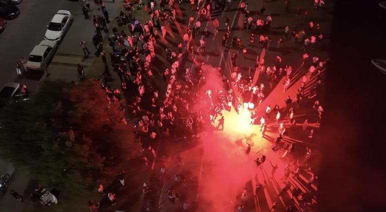 Samsunspor’un 61’inci yılı sahilde meşalelerle kutlandı