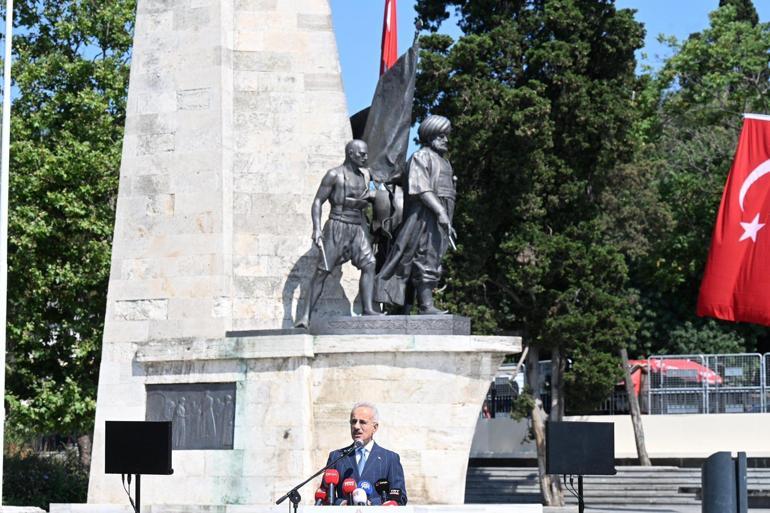 Denizcilik ve Kabotaj Bayramının 100üncü yıl dönümü İstanbulda kutlandı