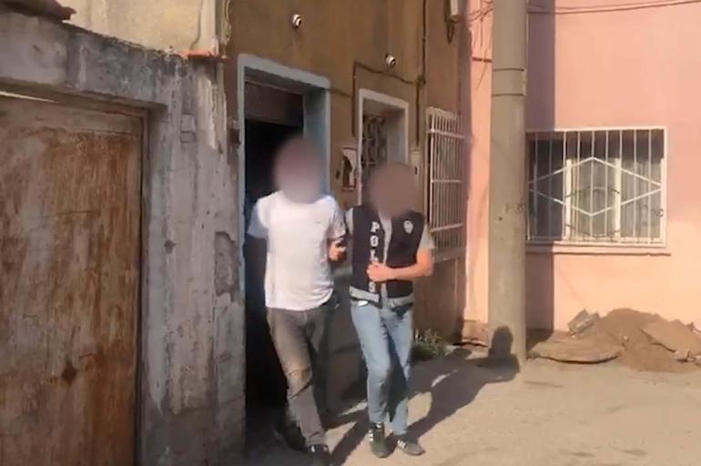 İzmir merkezli kaçakçılık operasyonu: 7 tutuklama
