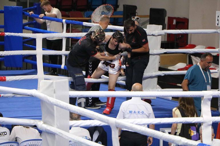 Kick Boks Milli Takım seçmelerinde kadın sporcu ringde fenalaştı