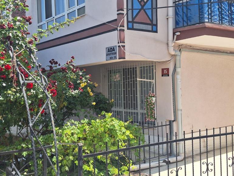 Emekli polis, cezaevinden izinli çıkıp kendisini bıçaklayan oğlunu öldürdü