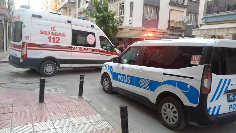 Manisada kötü koku gelen evde, kardeşinin cesediyle 2 gün yaşamış